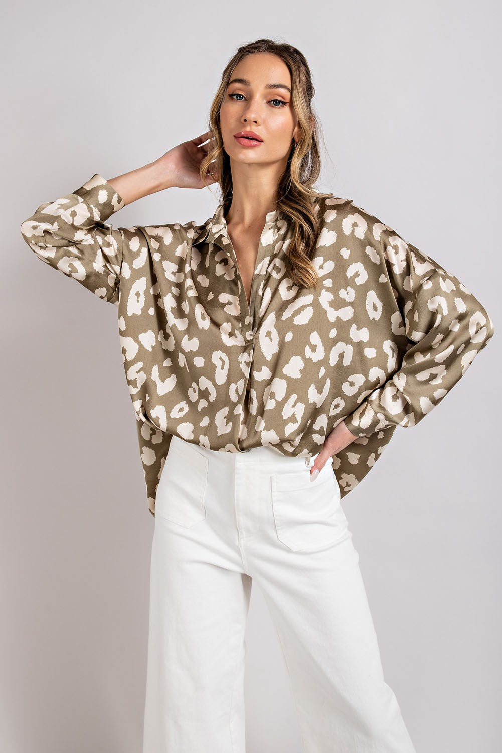 LEOPARD V NECK SHIRT