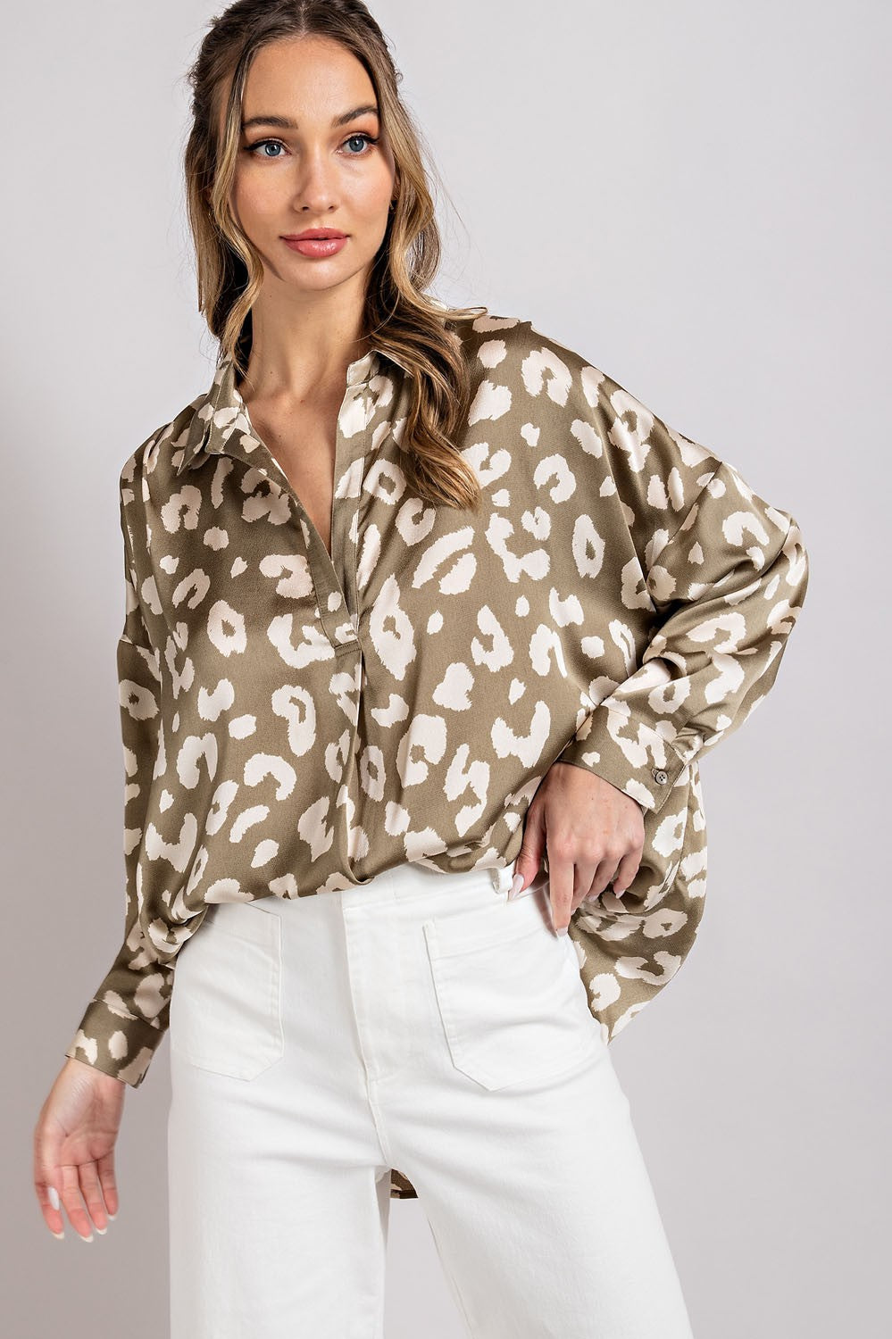 LEOPARD V NECK SHIRT