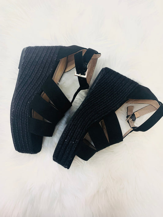 Black Wedge