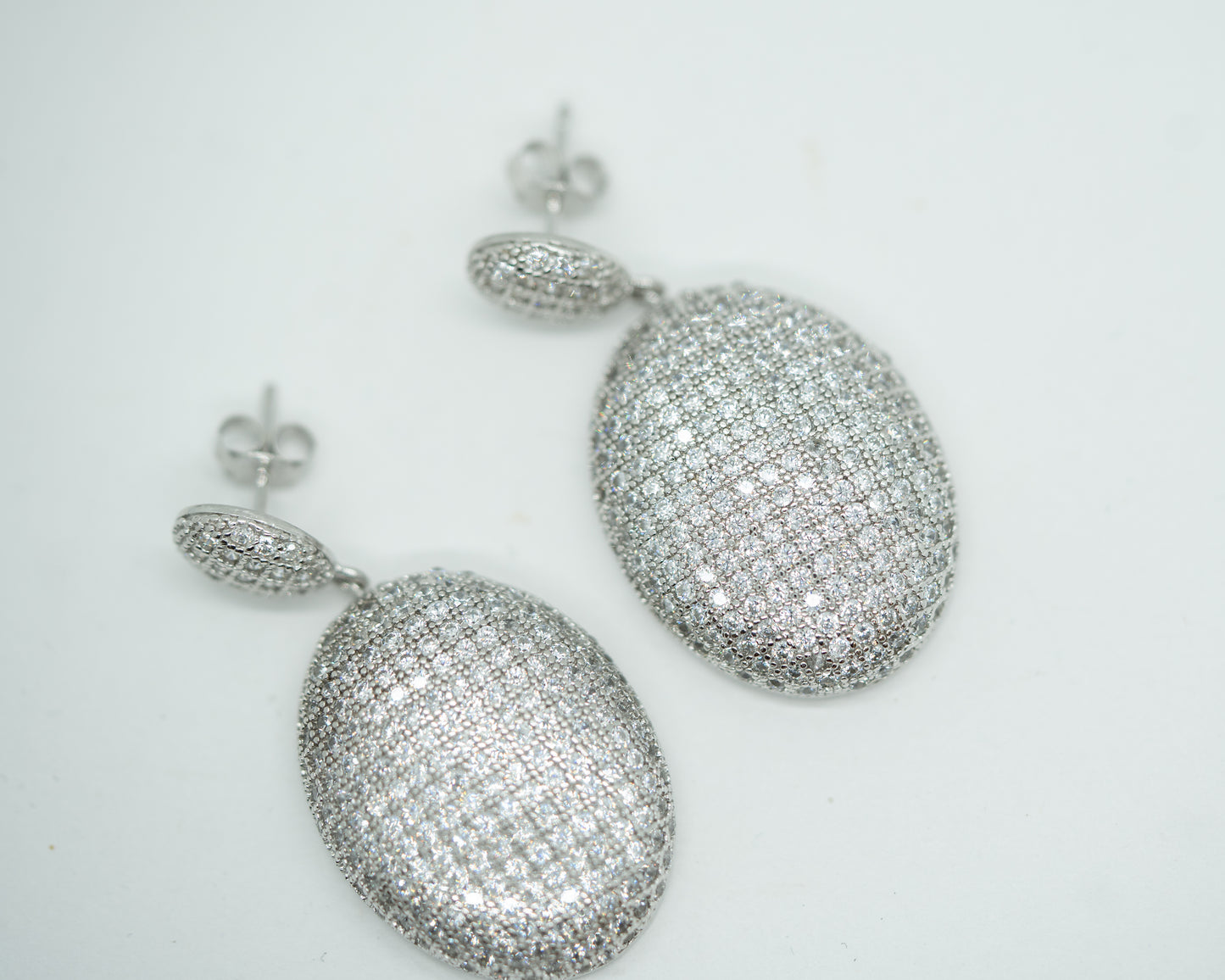 SILVER EARRING